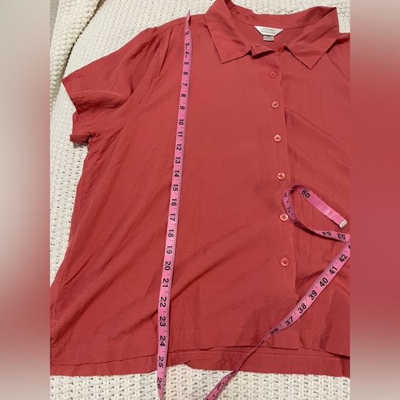 C.J. Banks Button Up Top (size 3X) - Picture 4 of 7